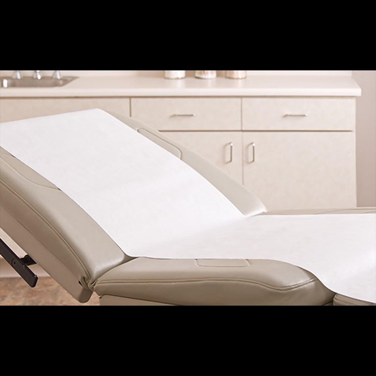 Carepro Examination Paper 27" x 225'  Crepe C27225