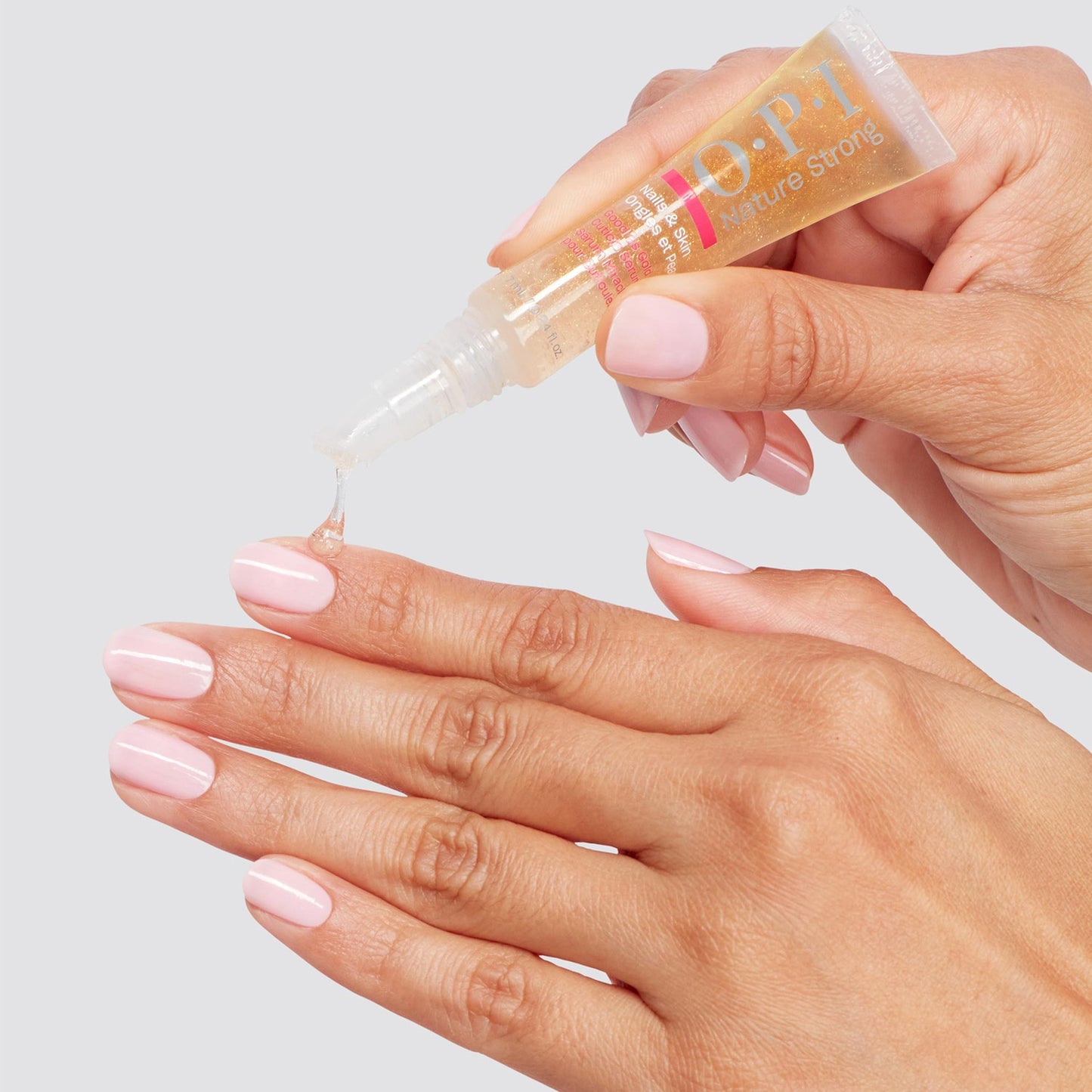 OPI Nature Strong Good as Gold Cuticle Serum 7 mL NSSC002