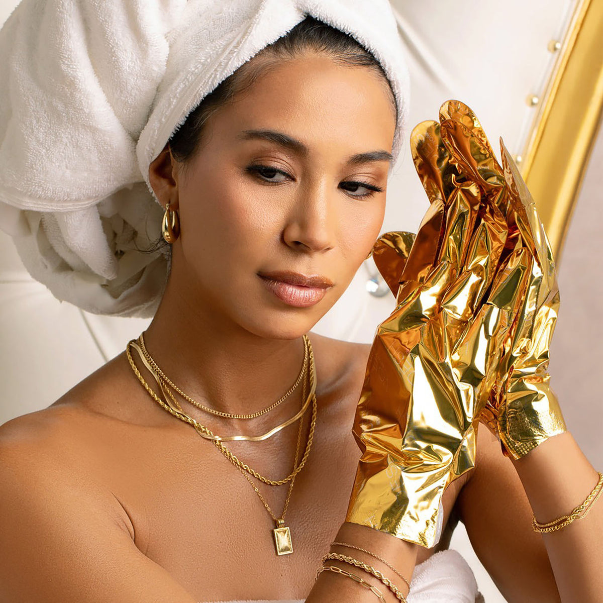 Voesh Collagen Gloves Imperial Gold 1Pair VHM212GLD 24484