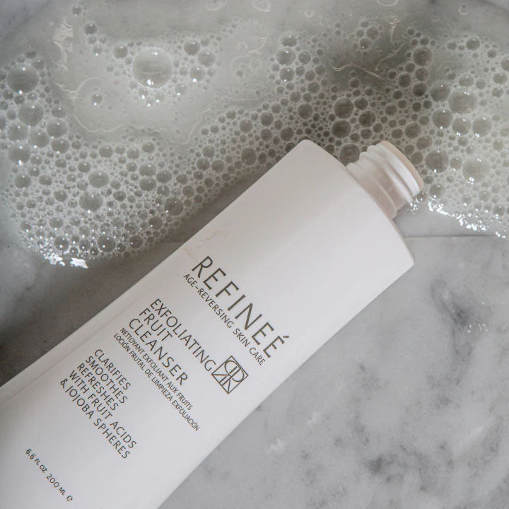 Refinee Sữa rửa mặt tẩy tế bào chết chiết xuất trái cây 6.6 oz / 200ml R11/30001