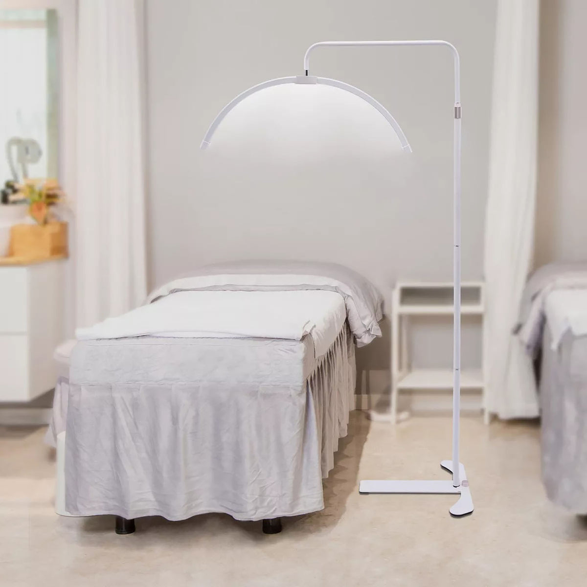 Đèn Ikonna Half Moon có chân đế màu trắng đính đá LMP-HMS-W